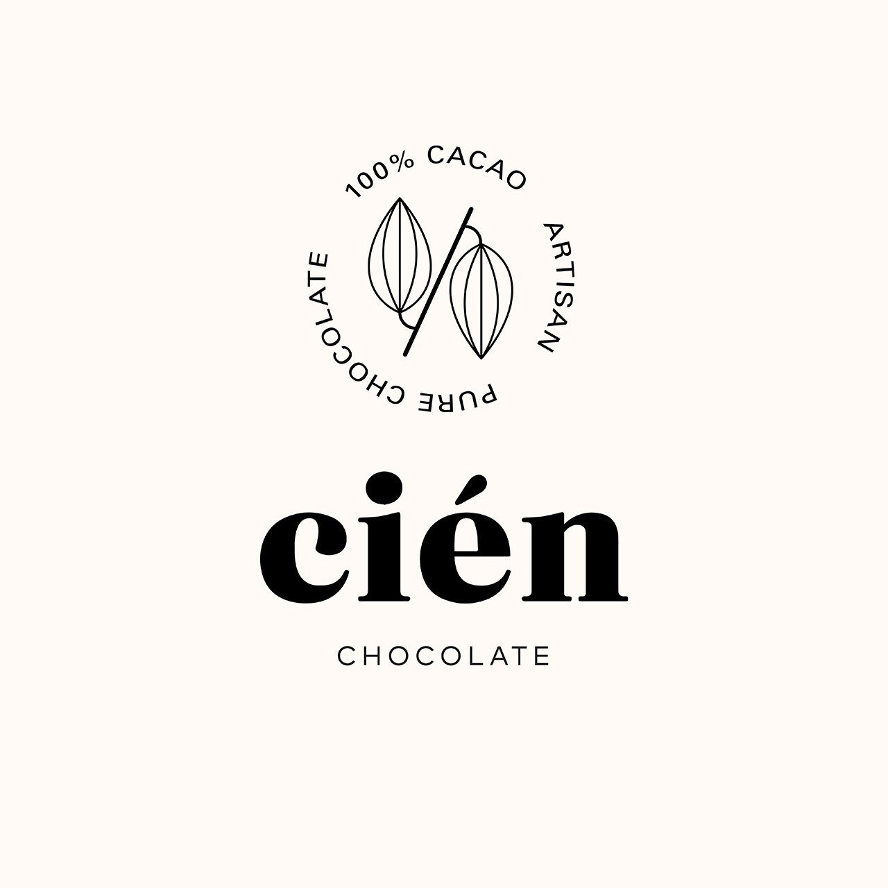 Diseno de logotipo para la empresa de chocolate Cien por Eva Hilla Studio